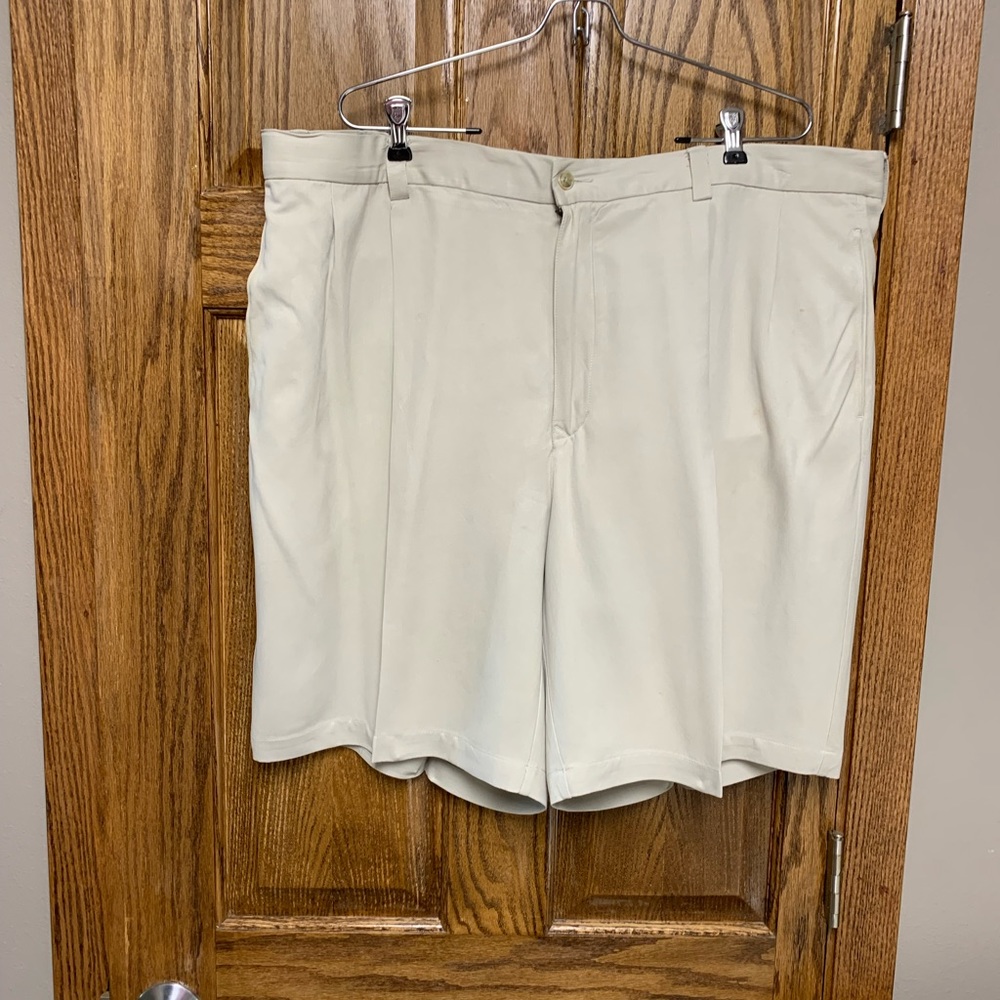 Men’s Tommy Bahama shorts